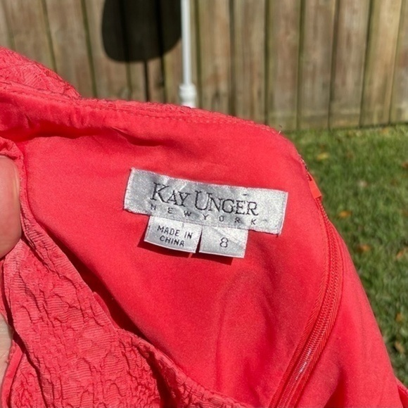 KAY UNGER Coral Cap Sleeve Buckle Sheath Dress 8 - Picture 4 of 16